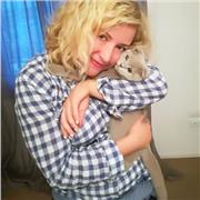 Insegnante d'italiano che può aiutare stranieri di madre lingua inglese e francese